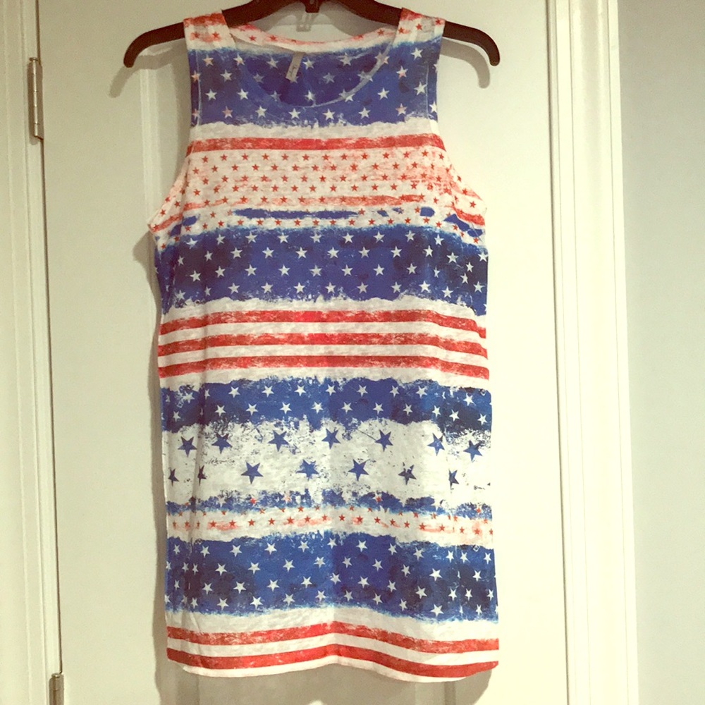 🔴 3/$30 item 🇺🇸 FLAG TANK.